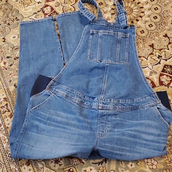 Old Navy Denim - Maternity Old Navy Distressed Overalls Size 14